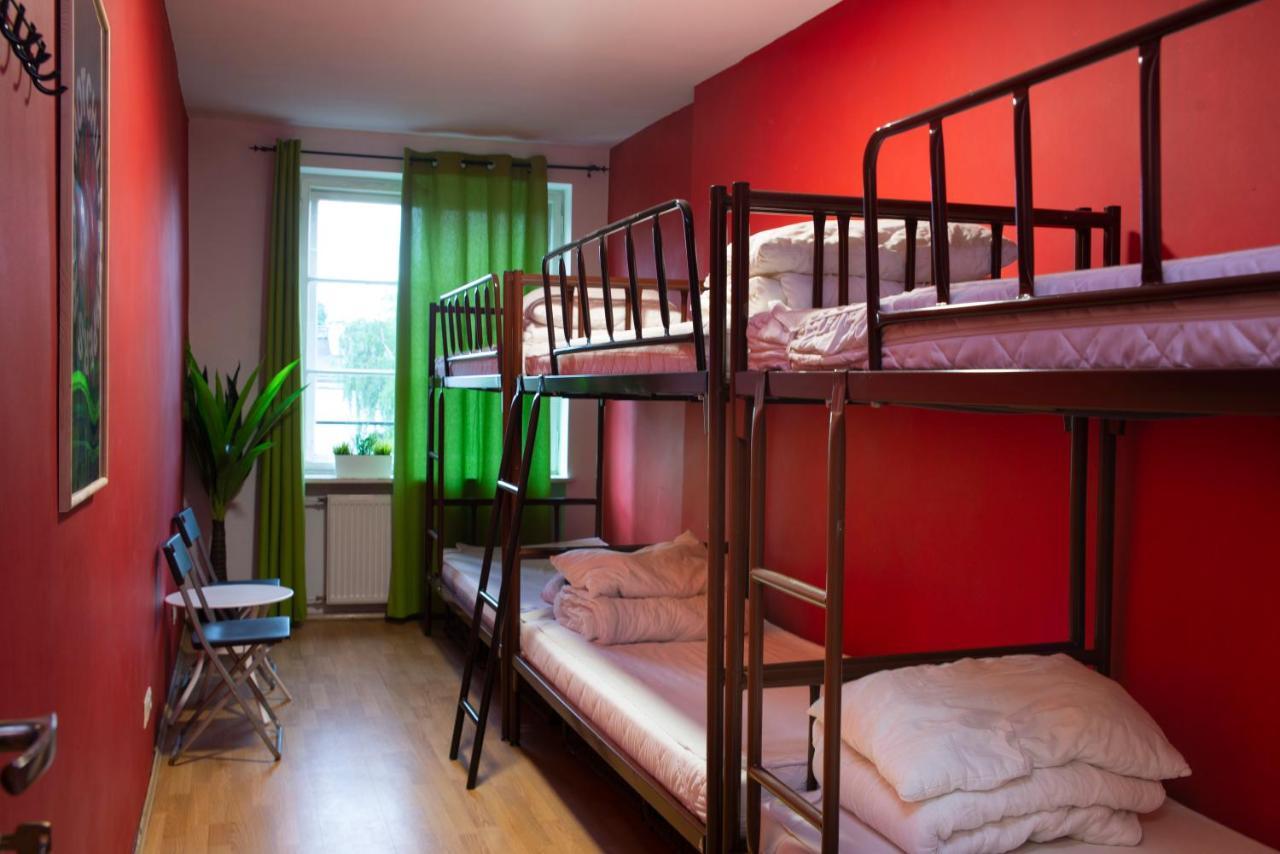 Let'S Rock Party Hostel! Age Limit From 18 Until 40! Cracovia Exterior foto