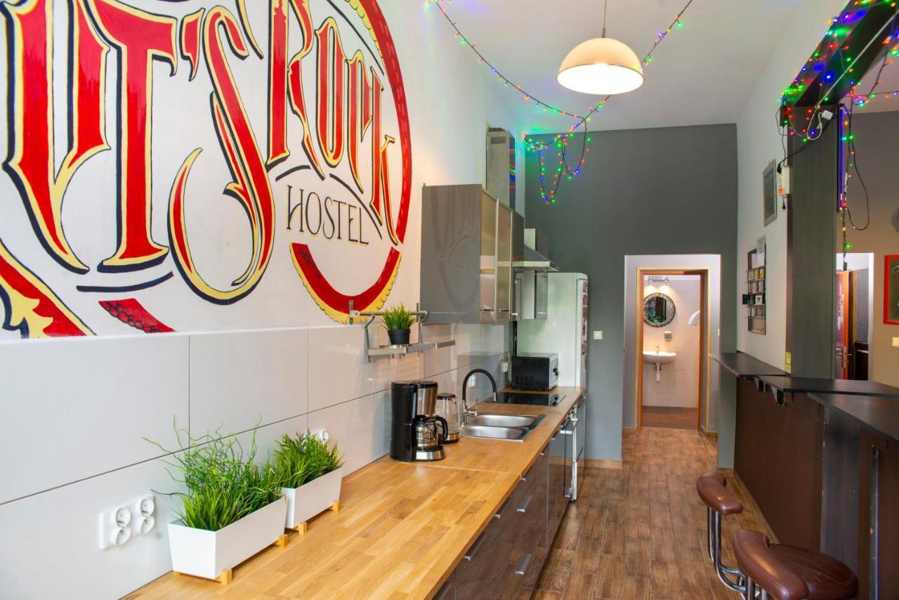 Let'S Rock Party Hostel! Age Limit From 18 Until 40! Cracovia Exterior foto