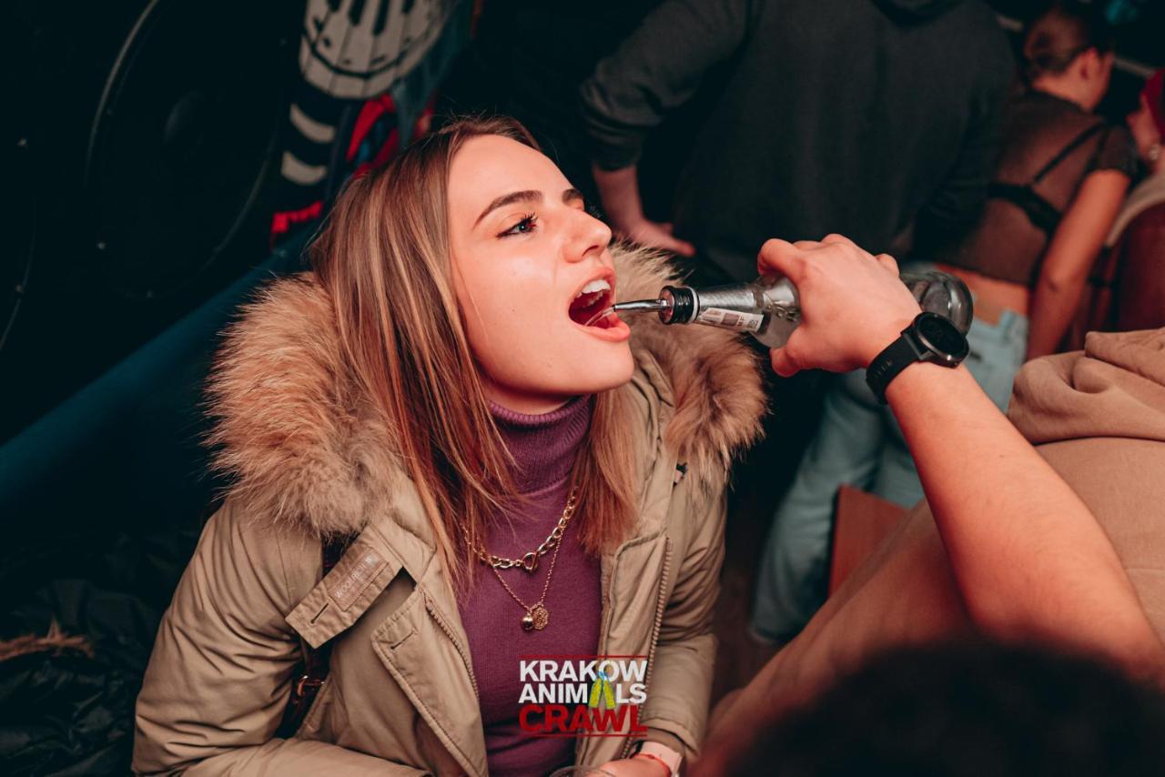 Let'S Rock Party Hostel! Age Limit From 18 Until 40! Cracovia Exterior foto