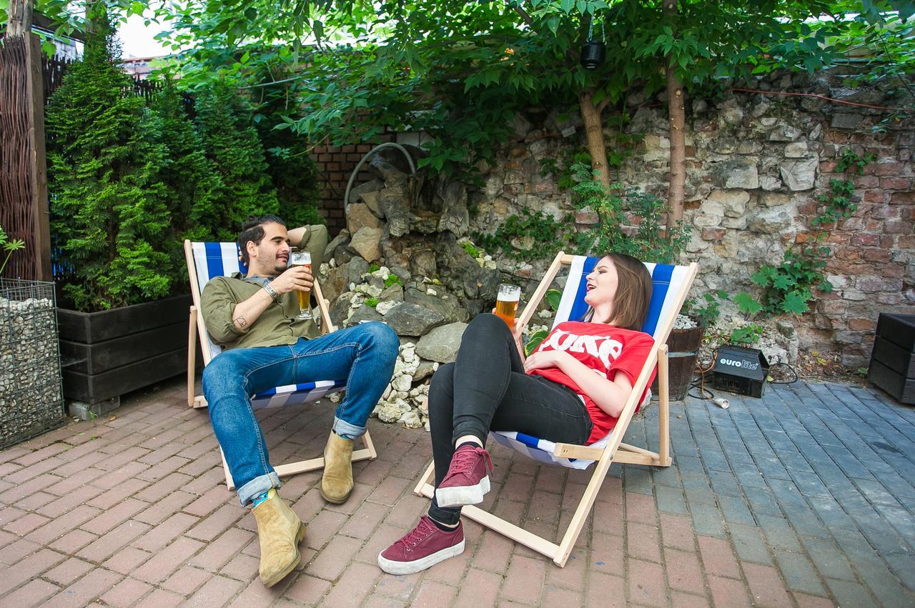 Let'S Rock Party Hostel! Age Limit From 18 Until 40! Cracovia Exterior foto